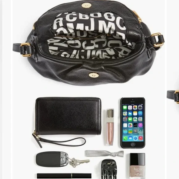 Marc Jacobs Black Leather Crossbody Bag - Picture 3 of 12